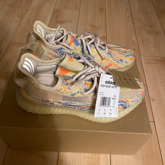 Yeezy Boost 350 V2 MX Oat - Bae Size [4M/5.5W] - Picture 6 of 9